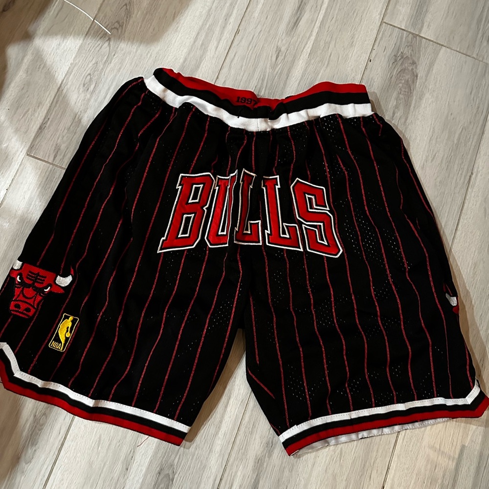 Chicago Bulls Basketball Shorts small